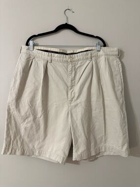 Polo Ralph Lauren Pleated Chino Shorts 42